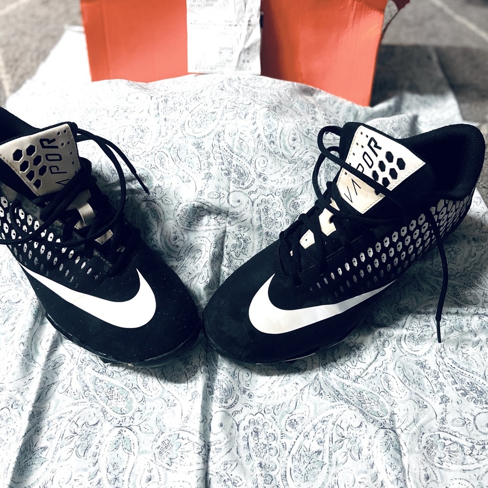Nike Vapor ultra fly cleats size 8.5